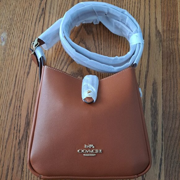 Coach Hadley Mini Tan Leather Crossbody Bag New Without Tags - Picture 1 of 8